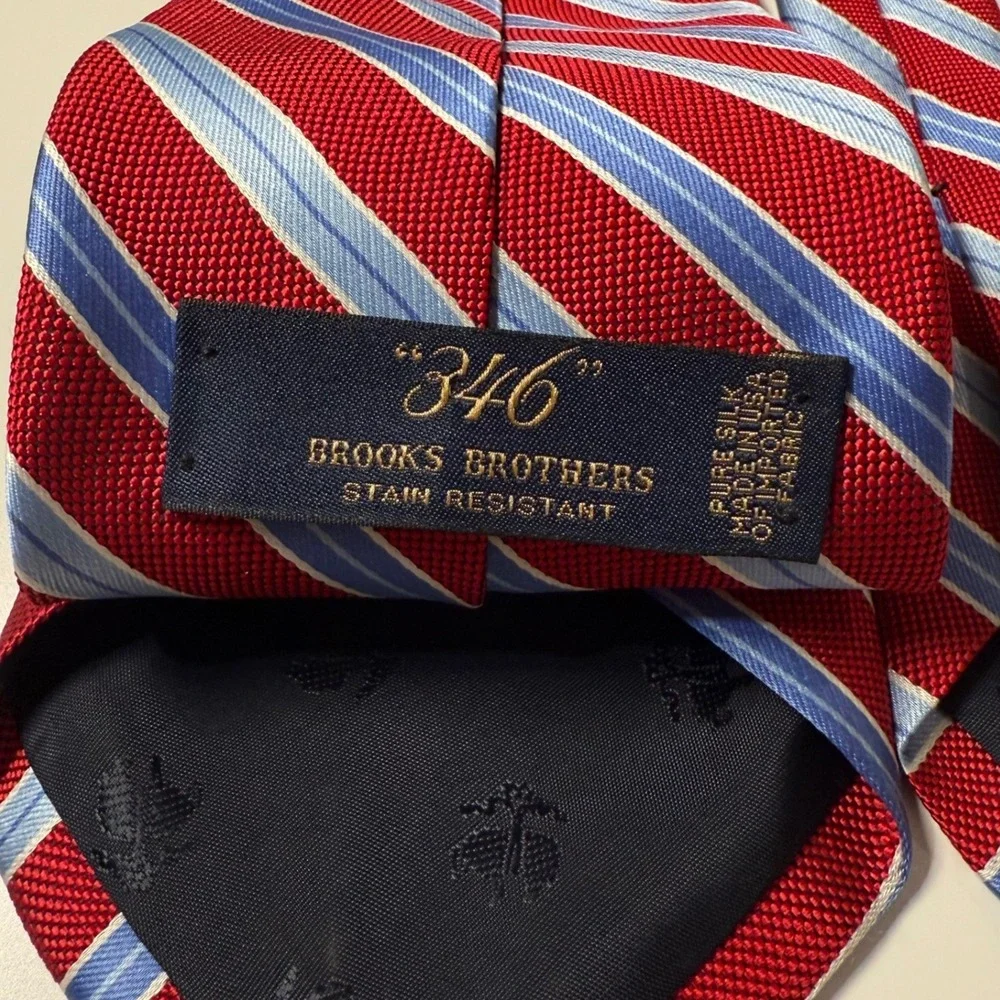 Brooks Brothers 346 Tie Mens Red Blue Striped Silk Stain Resistant Classic